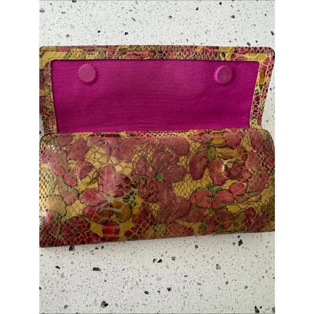 HOBO INTERNATIONAL Women’s Floral Snake-Embossed Leather Clutch Wallet Chic GUC